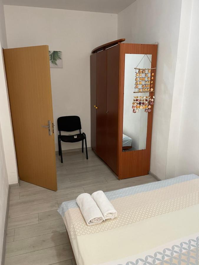 Apartament Piata Amzei 1 ブカレスト エクステリア 写真