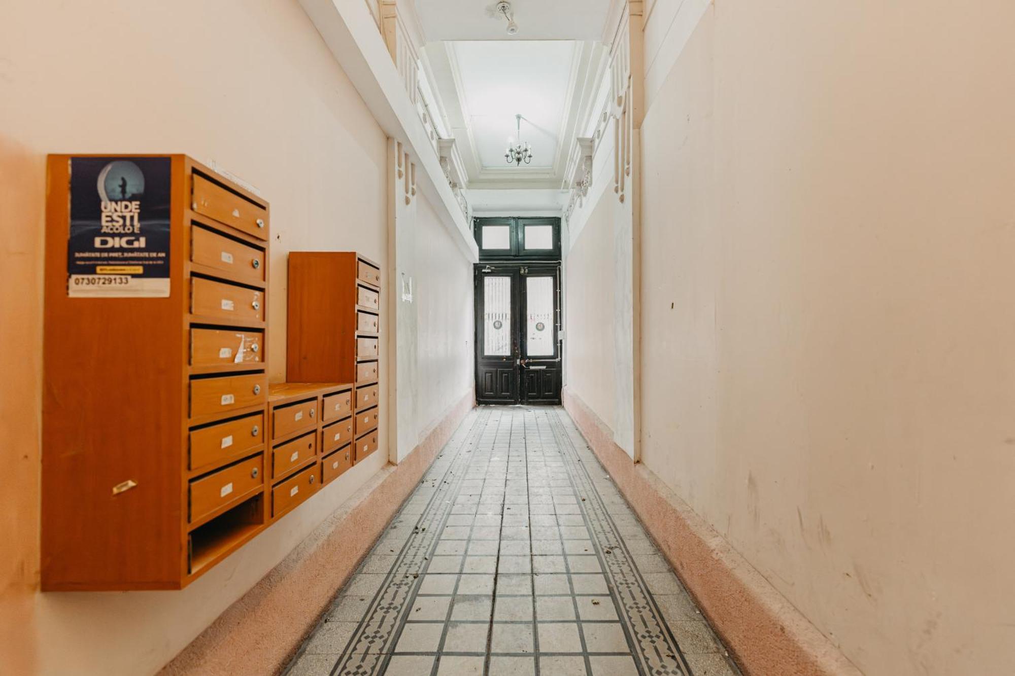 Apartament Piata Amzei 1 ブカレスト エクステリア 写真