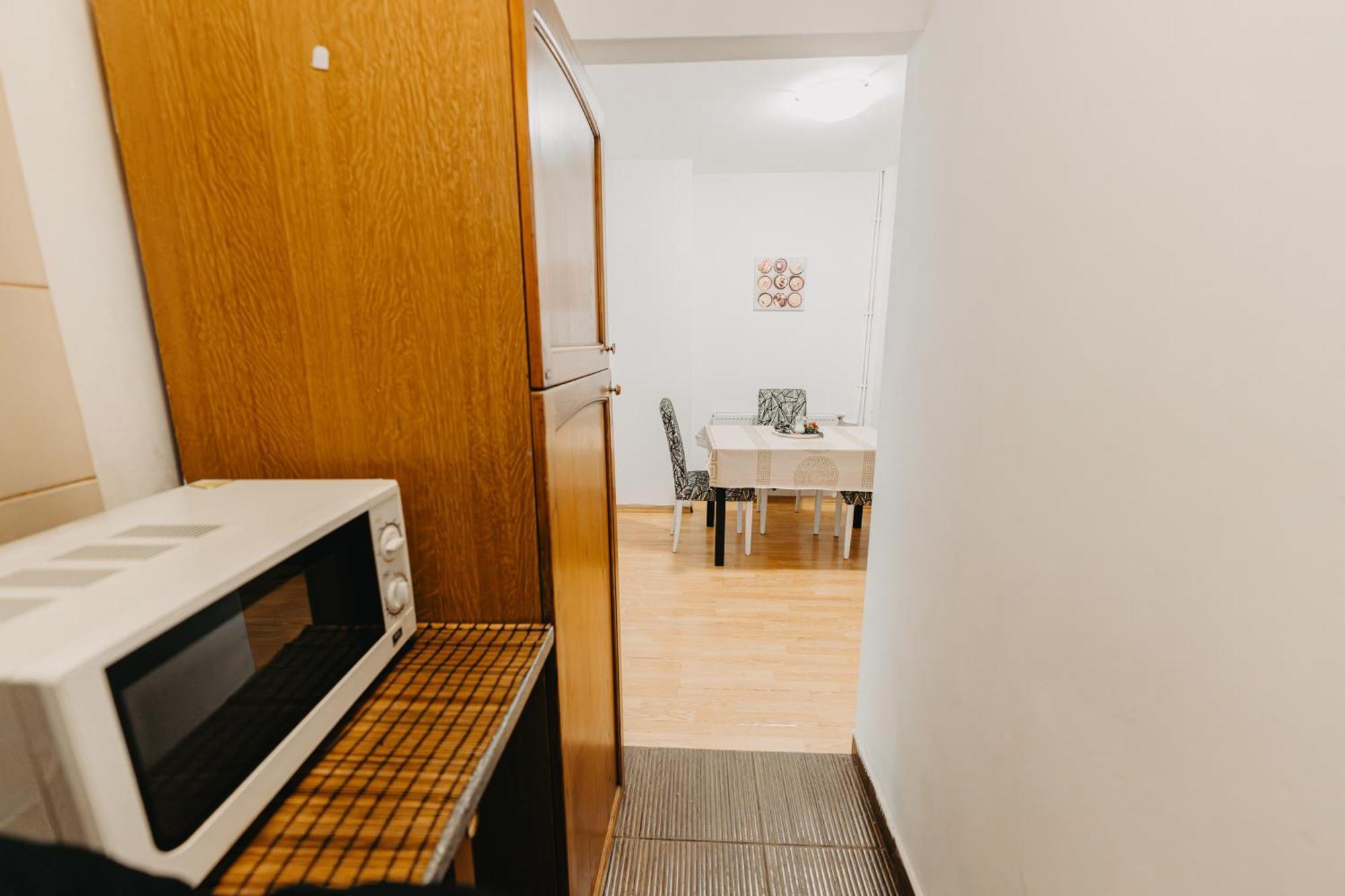 Apartament Piata Amzei 1 ブカレスト エクステリア 写真